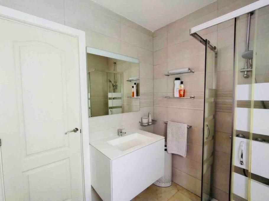 Apartamento As Tres Pitas Apartment Villanueva De Arosa Luaran gambar